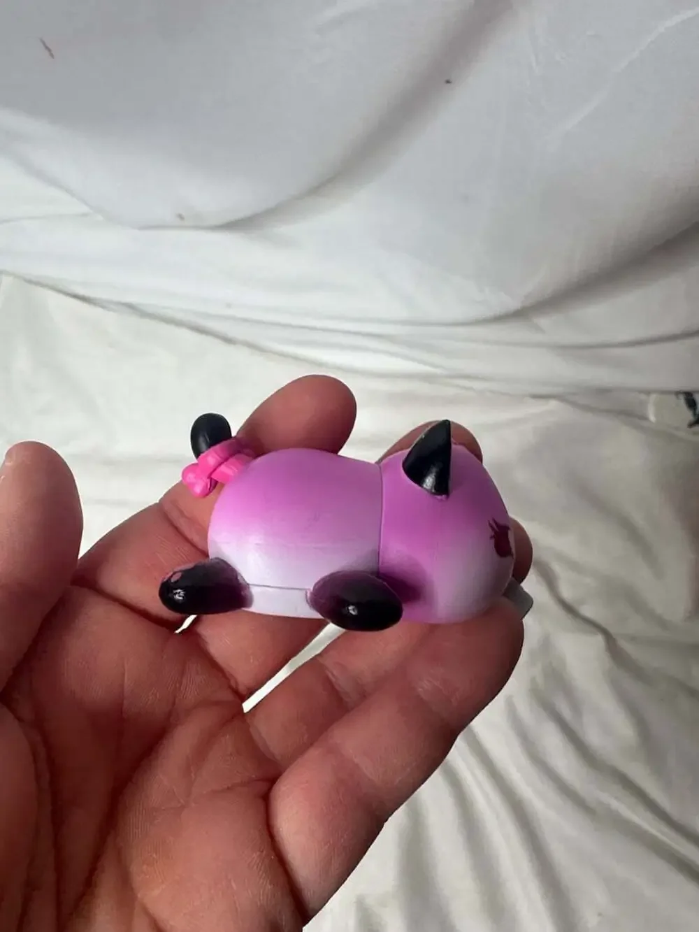 Aphmau MeeMeows Mystery Figure - Pink Bow Cat